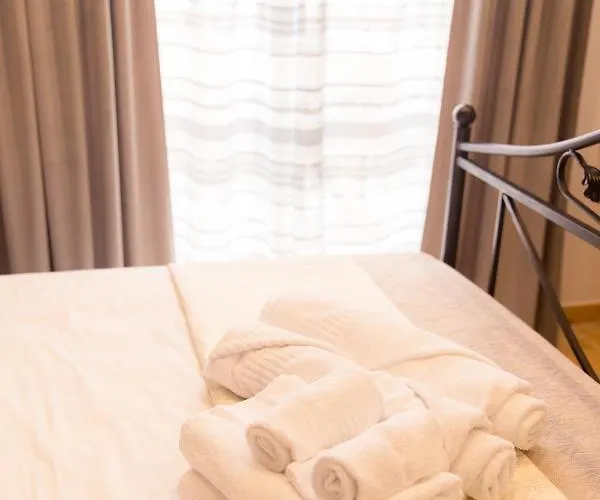 Civicocento Bed and Breakfast 4*