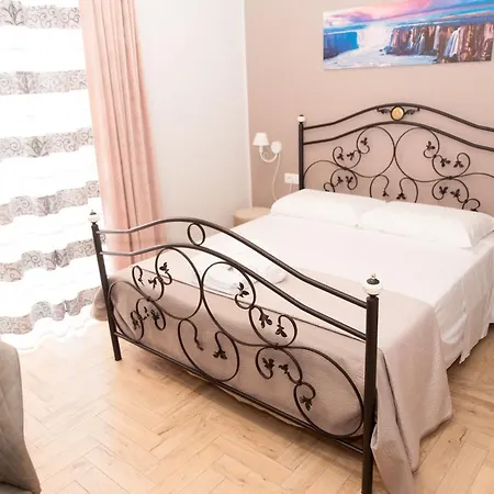 Alojamento de Acomodação e Pequeno-almoço Civicocento 4*