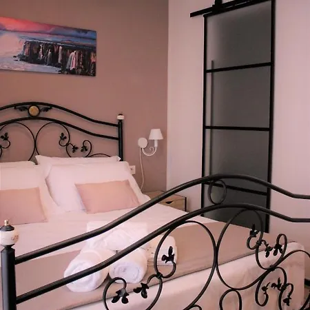 Alojamento de Acomodação e Pequeno-almoço Civicocento Torre del Greco