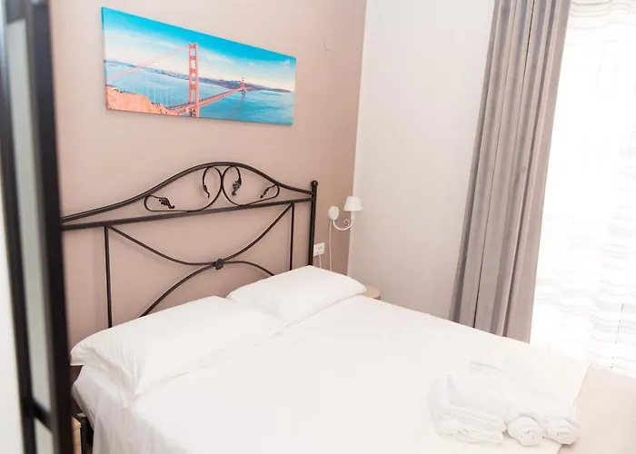 Civicocento Oda ve Kahvaltı 4*