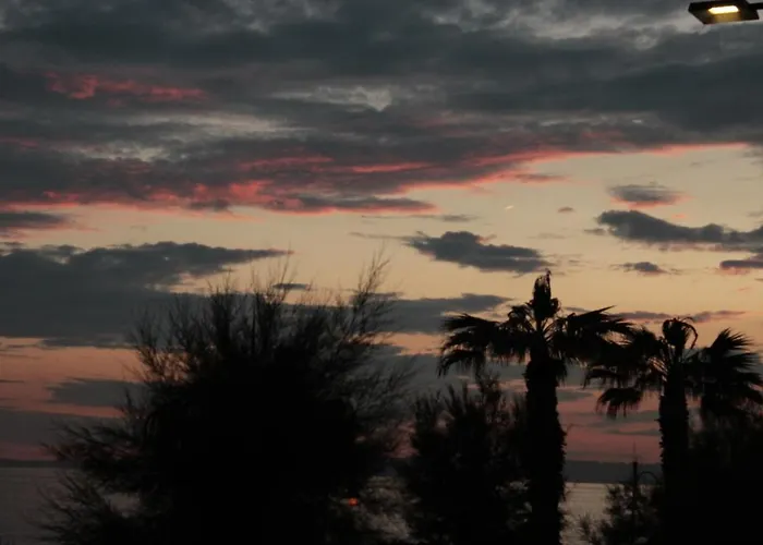 Oda ve Kahvaltı Civicocento