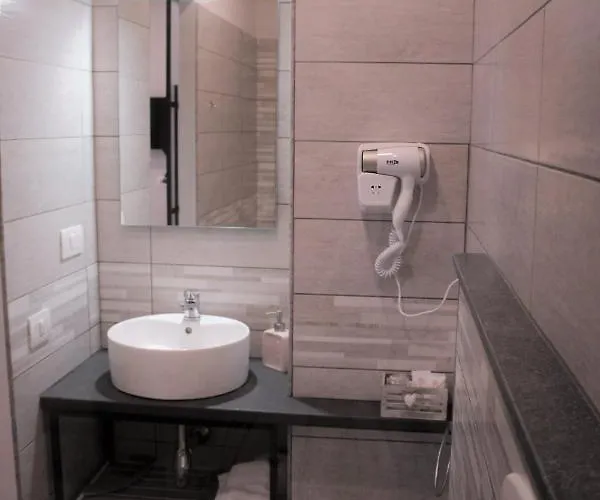 Oda ve Kahvaltı Civicocento