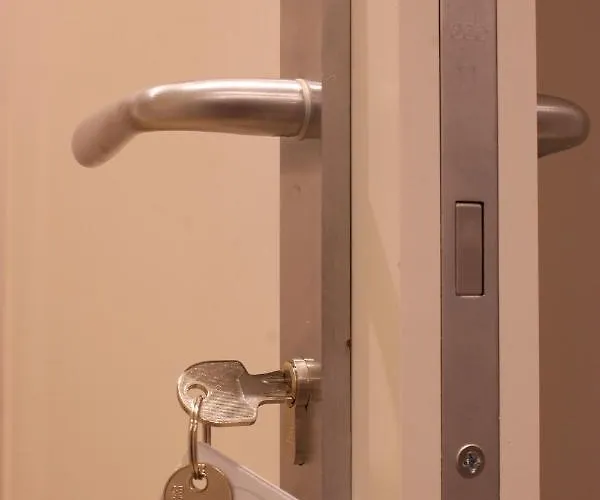 Civicocento Oda ve Kahvaltı 4*